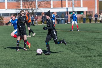 Bild 431 - B-Juniorinnen Halbfinale SVHU - Holstein Kiel : Ergebnis: 3:0